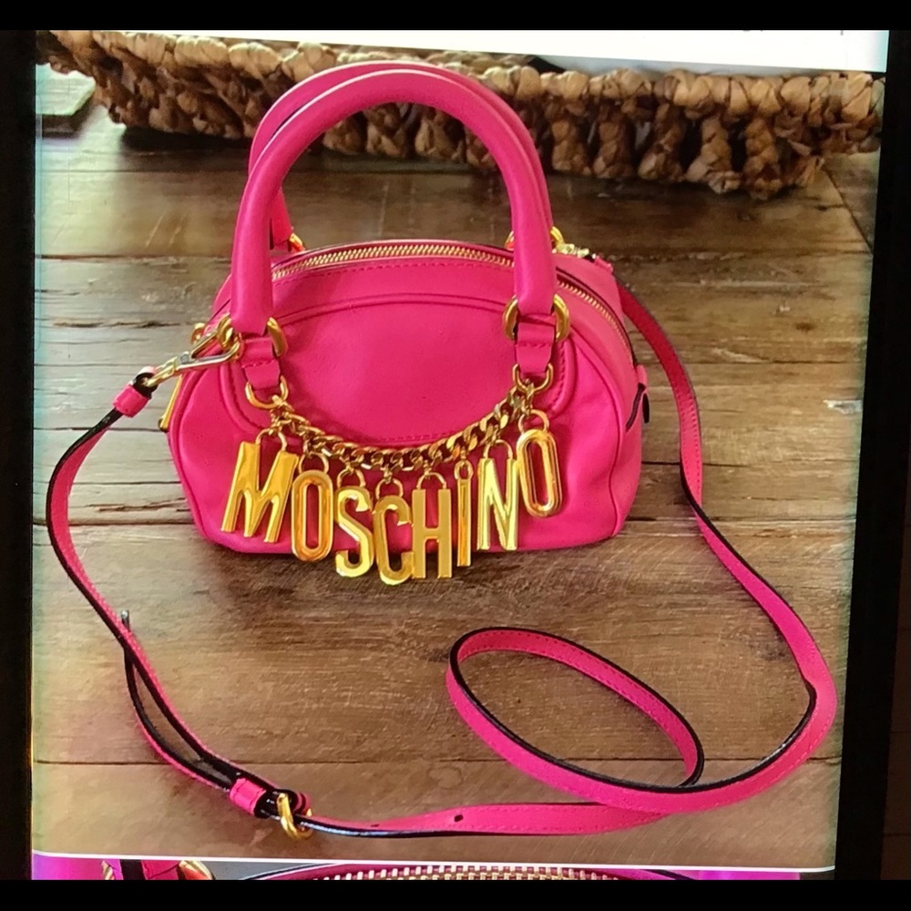 NWT, MOSCHINO Fucsia Couture Bag.